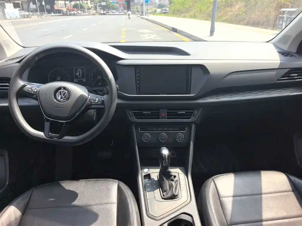 Volkswagen Tharu 2020 280TSI 2WD Trend Edition China VI фото 10