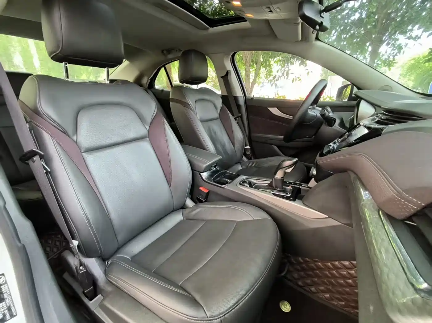 Chevrolet Malibu 2017 1.5T Automatic Luxury Edition фото 8