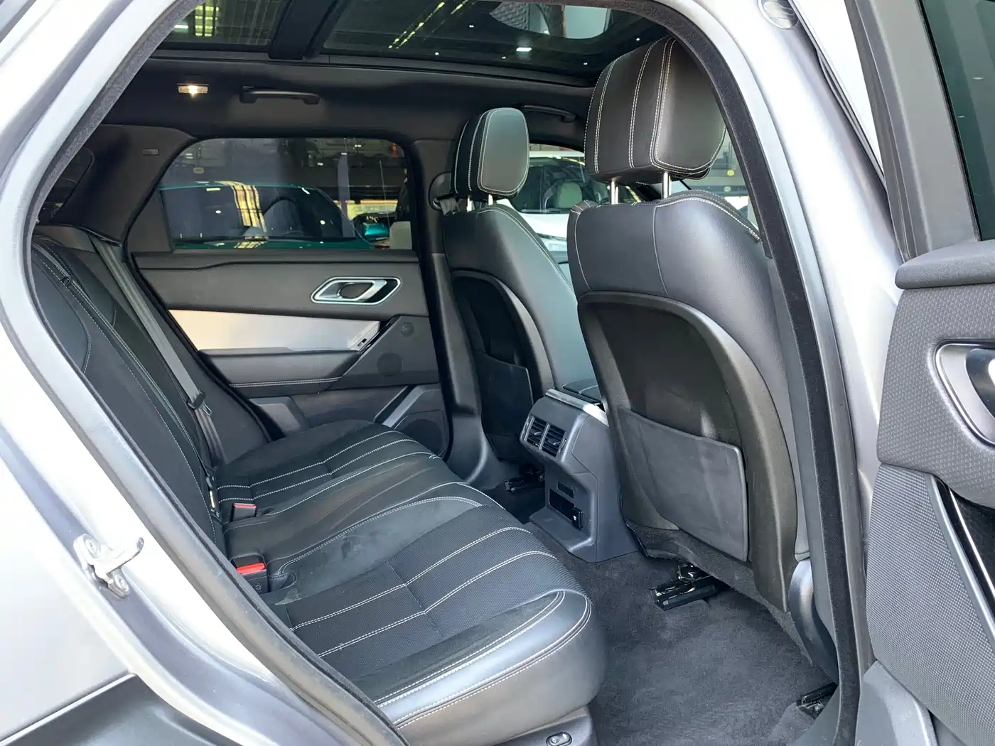 Land Rover Range Rover Velar 2020 P250 R-DYNAMIC S фото 16