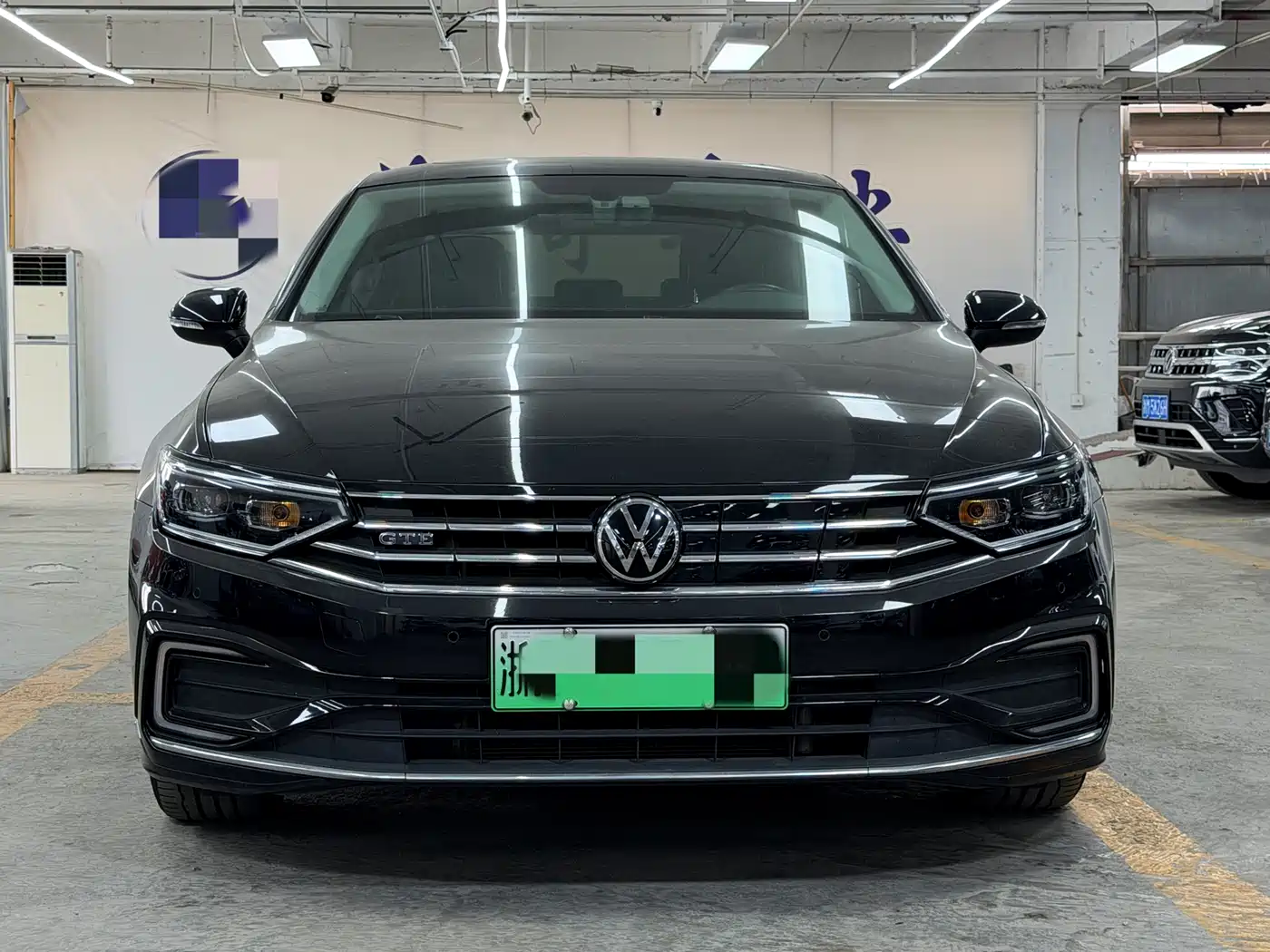 Volkswagen Magotan GTE Plug-in Hybrid 2022 GTE Premium фото 2