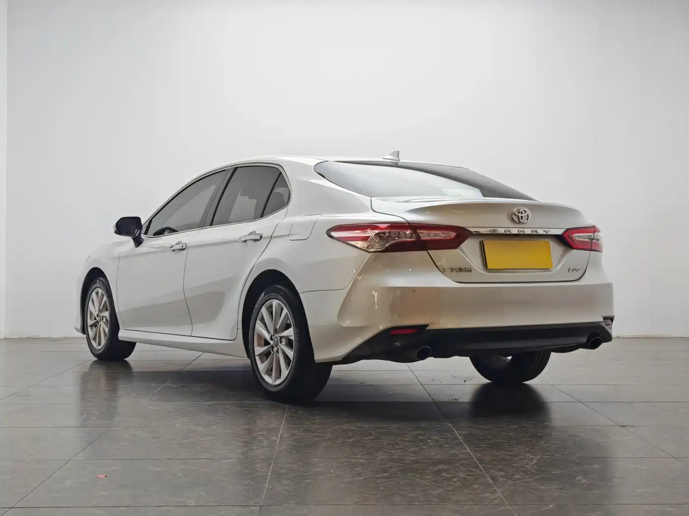 Toyota Camry 2021 2.0G Luxury Edition фото 4