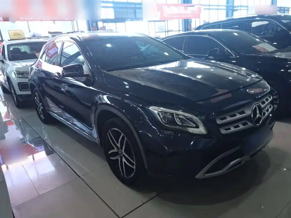 Mercedes-Benz GLA 2017 GLA 200 Dynamic фото 4
