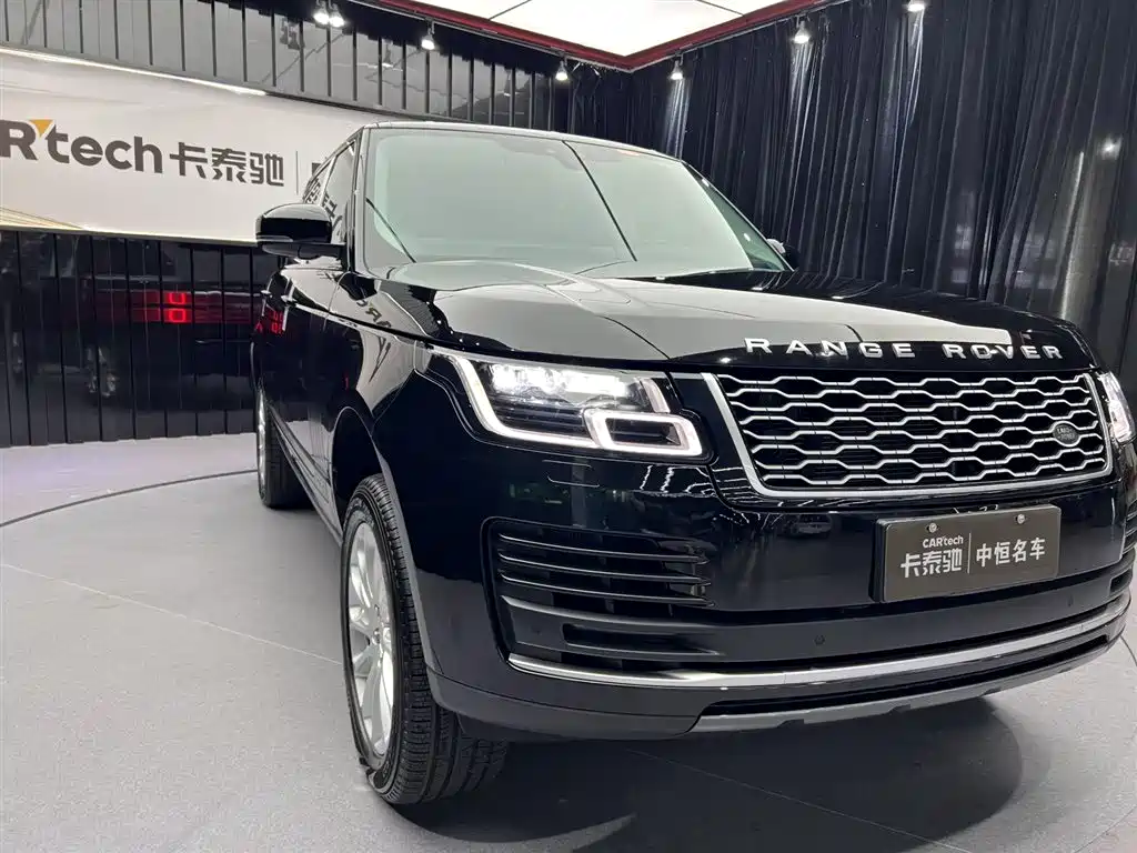 Land Rover Range Rover 2020 3.0 L6 Heritage Extended Edition фото 11