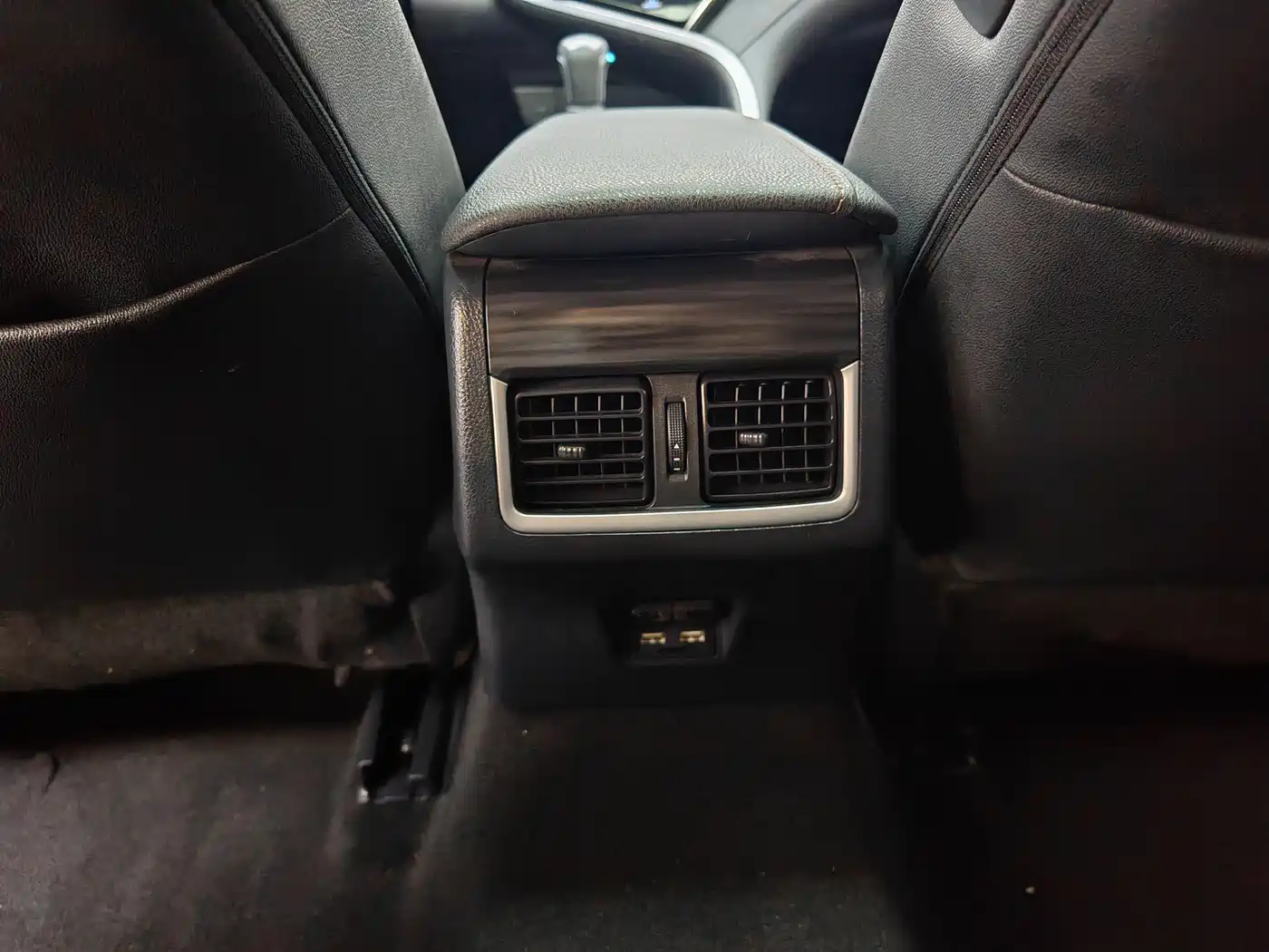 Toyota Camry 2021 2.0G Luxury Edition фото 19