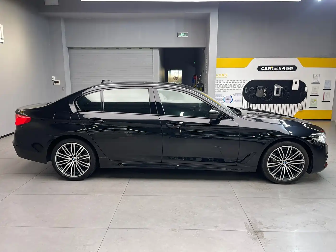 BMW 5 Series 2019 530Li Premium M Sport Package фото 7