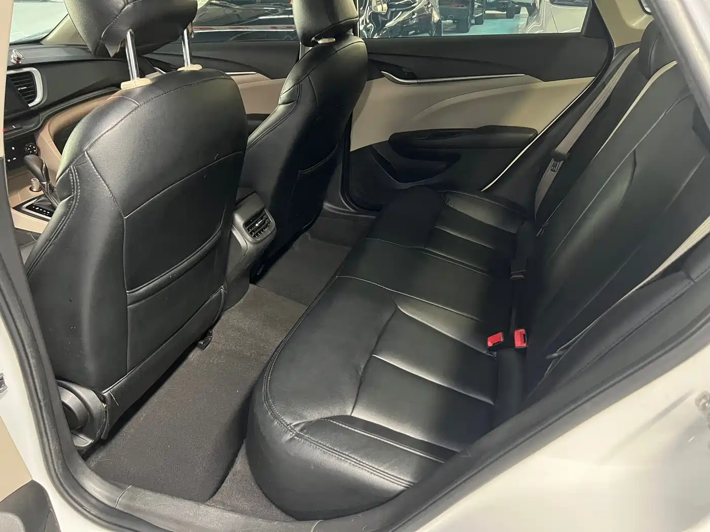 Buick Excelle 2017 15N Automatic Progressive фото 8