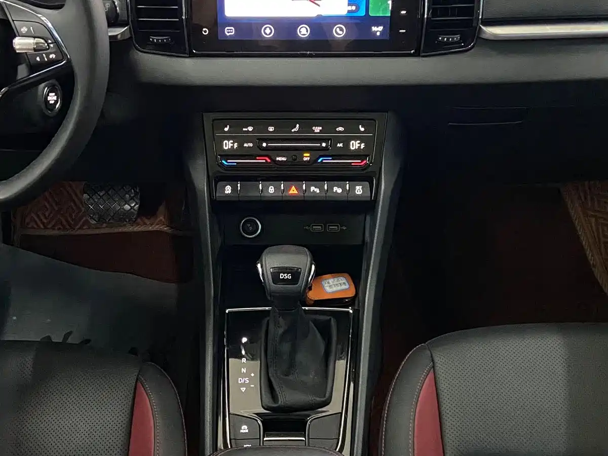 Škoda Karoq 2022 TSI280 Luxury Edition фото 23