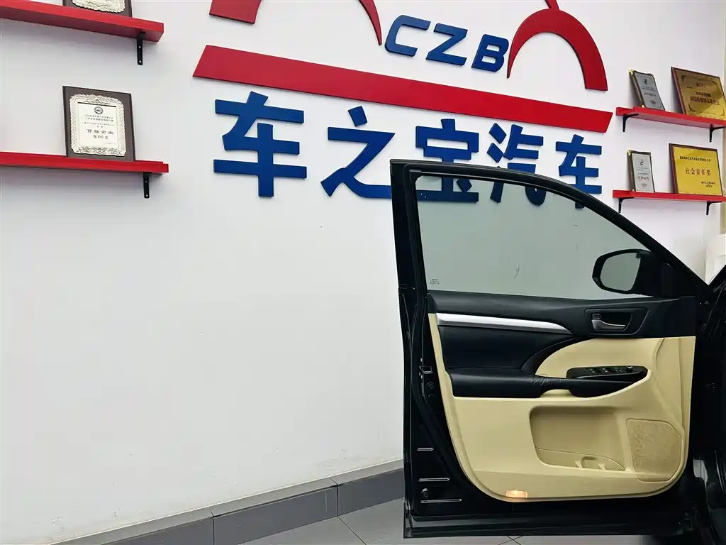 Toyota Highlander 2018 2.0T 4WD Elite 7-seater (China V) фото 21