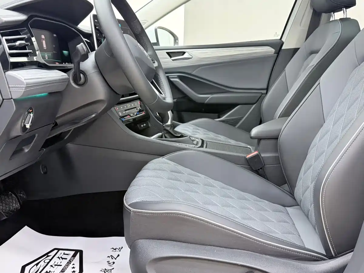 Volkswagen Sagitar 2023 280TSI DSG Surpass Plus Edition фото 12