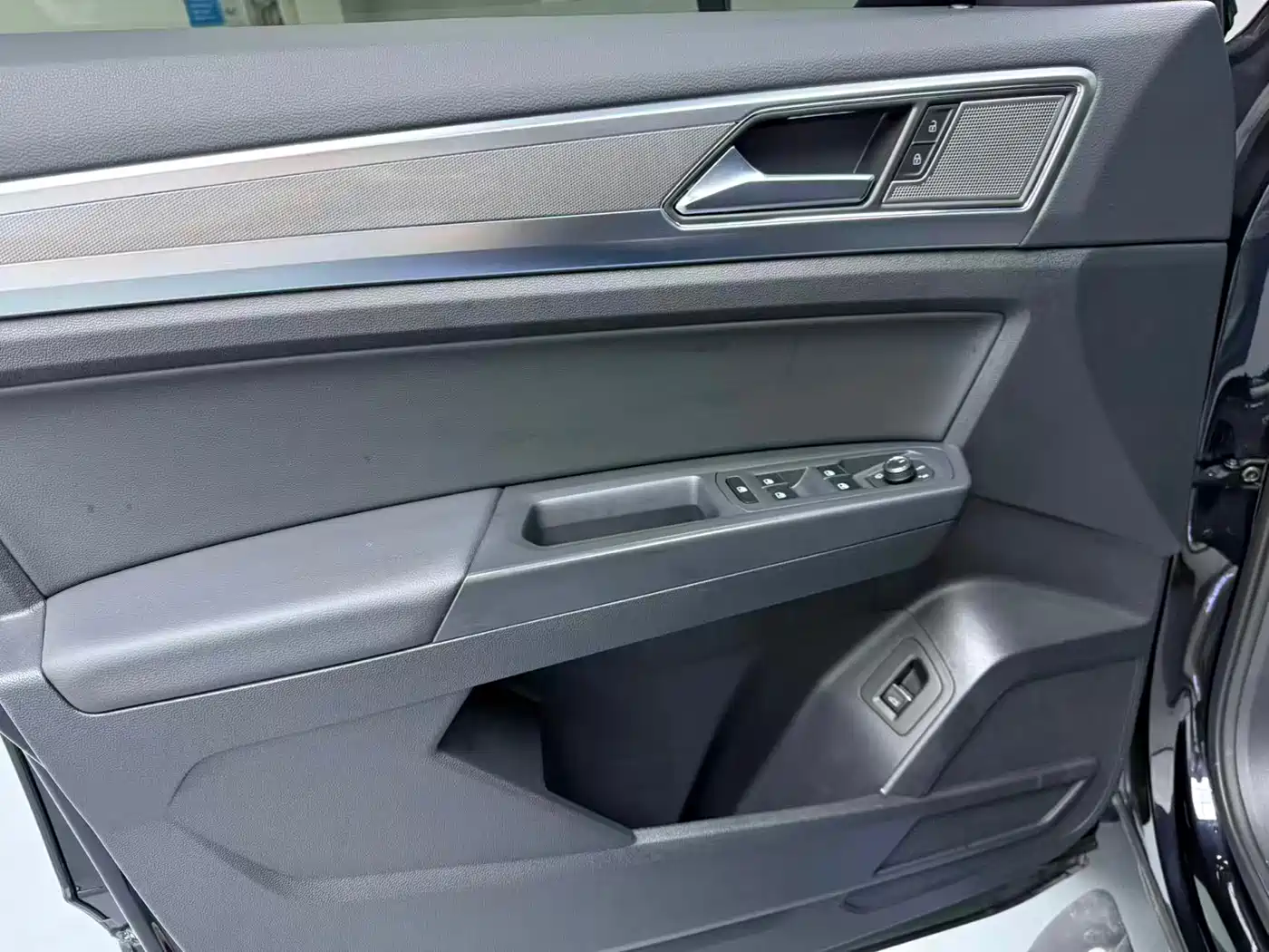 Volkswagen Teramont 2020 380TSI 4WD Luxury Edition China VI фото 4