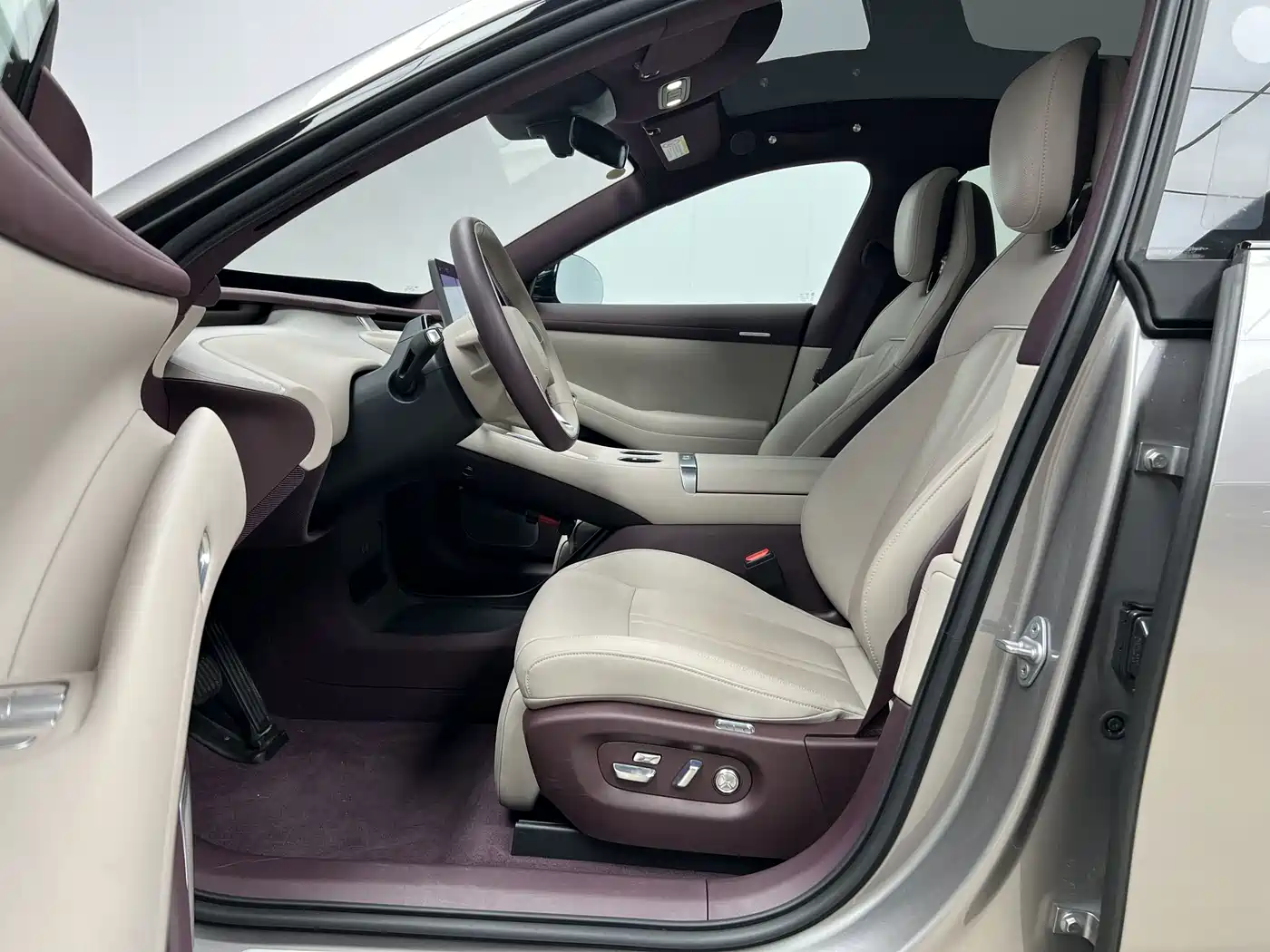 Xiaomi Auto Xiaomi YU7 2025 Extended Range AWD Pro фото 6