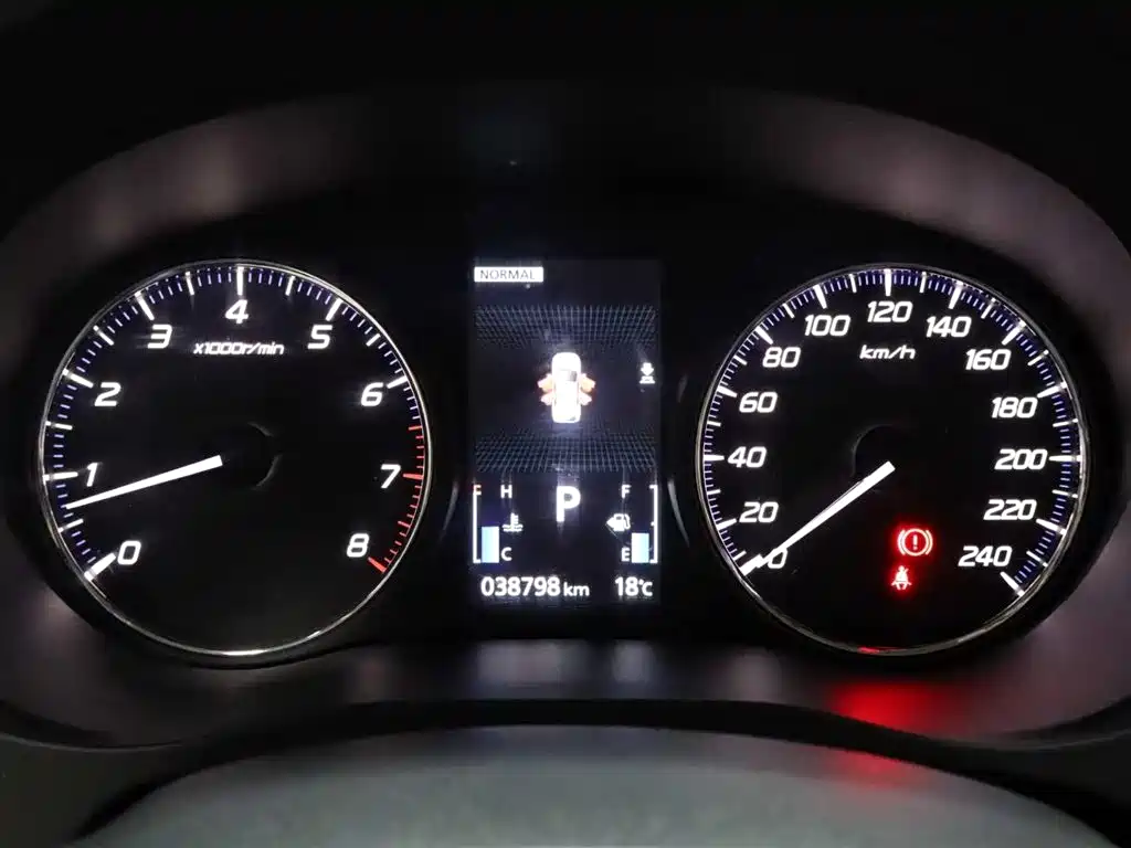 Mitsubishi Outlander 2021 2.4L 4WD Yaodong Edition 5-seater фото 5