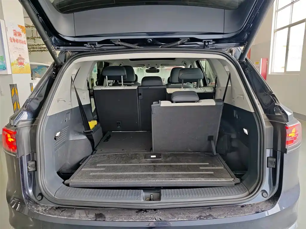 Volkswagen ID.6 CROZZ 2021 Long Range PRO Version фото 25