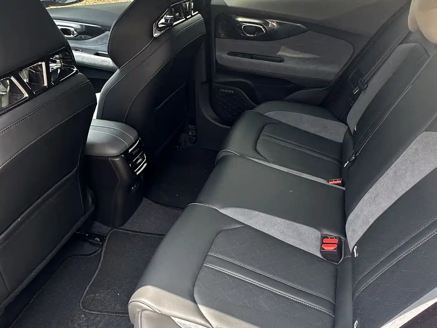 GAC Trumpchi Trumpchi Emkoo 2023 400T Automatic R PRO фото 11
