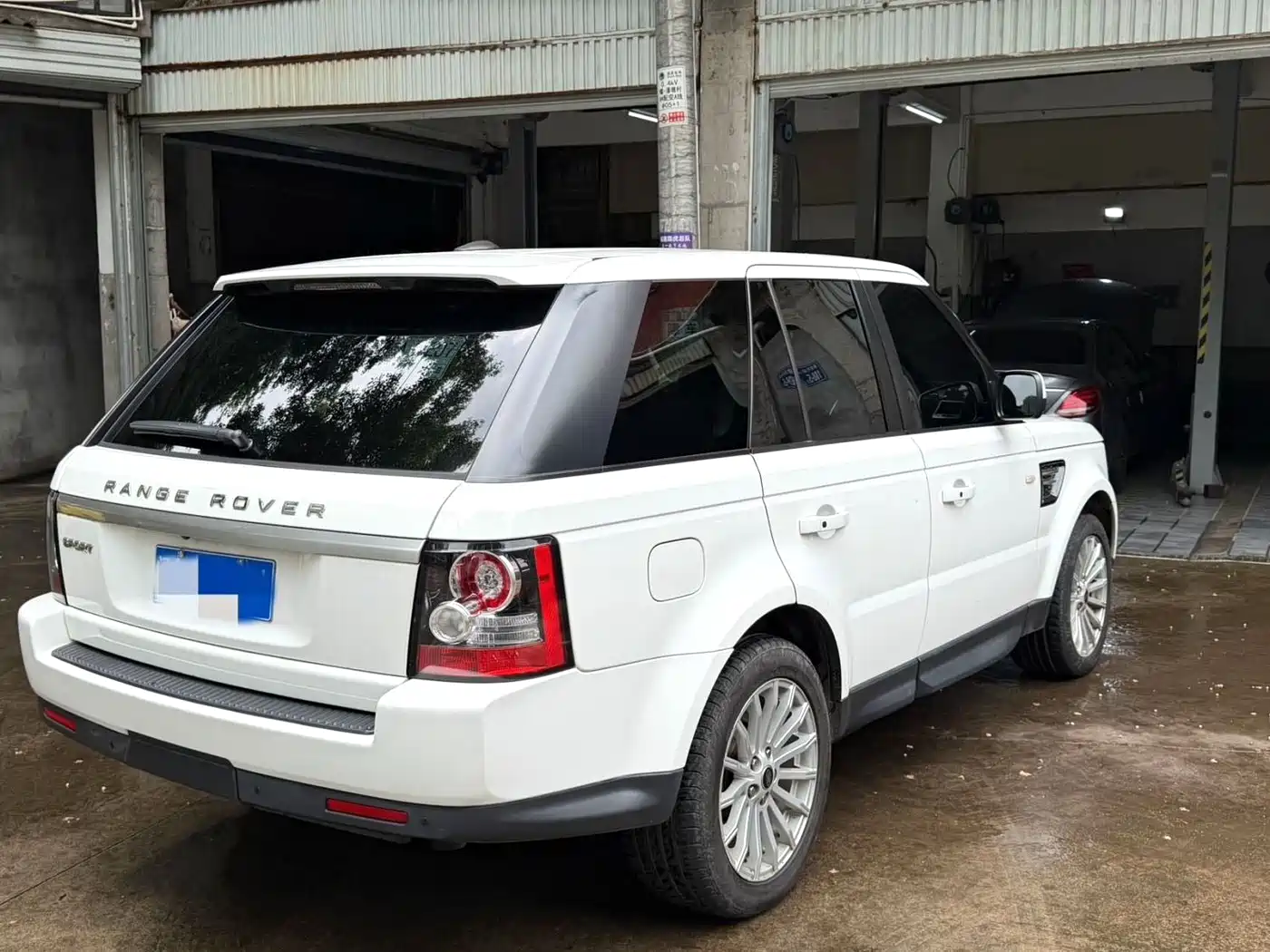 Land Rover Range Rover Sport 2012 2013 3.0 TDV6 Diesel