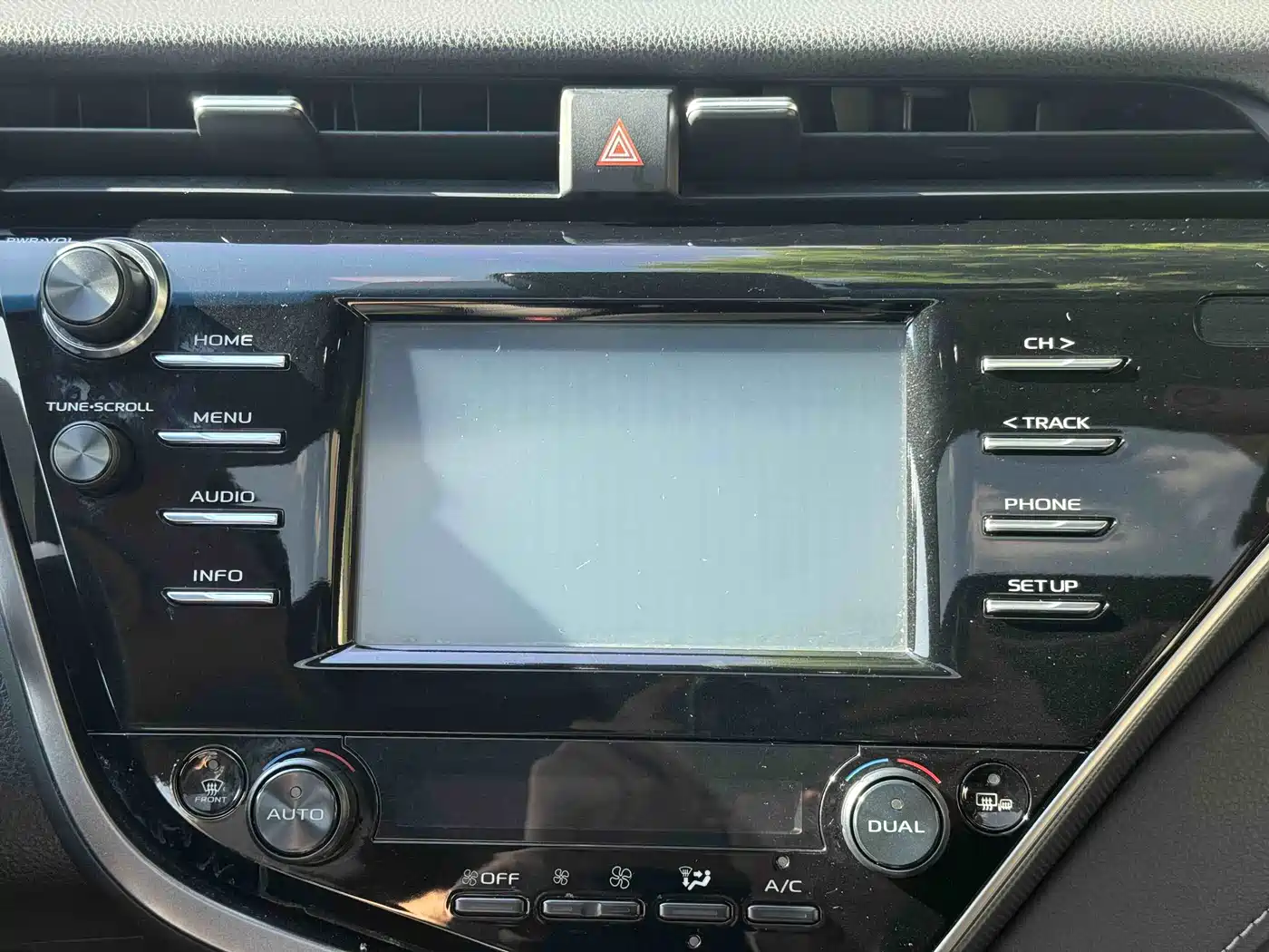 Toyota Camry 2018 2.5S Trend Edition фото 20