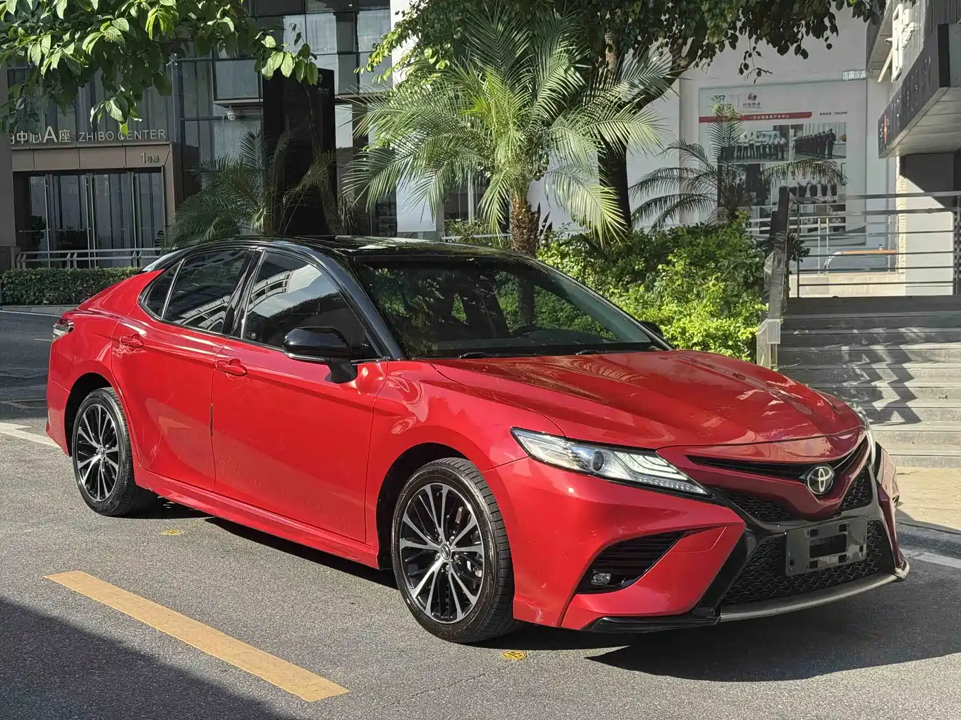 Toyota Camry 2018 2.5S Trend Edition фото 10