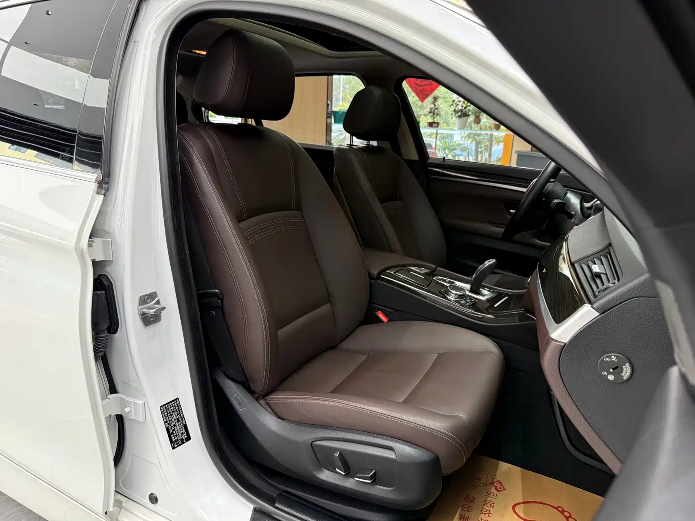BMW 5 Series 2017 525Li Luxury Design Package фото 26