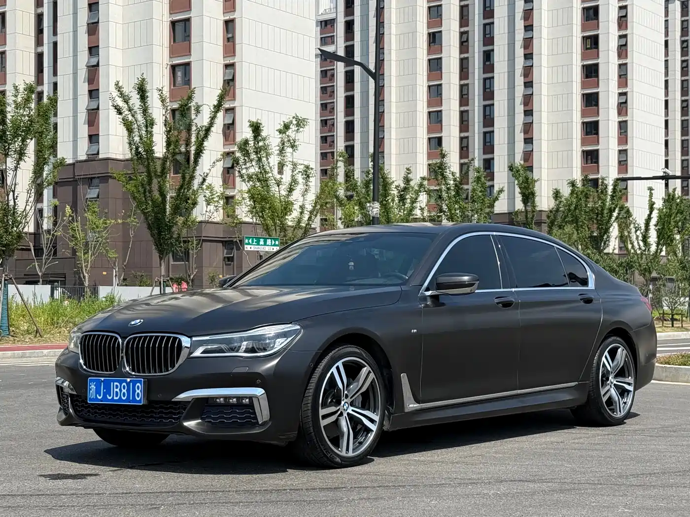 BMW 7 Series 2018 740Li xDrive Premium Type M Sport Package