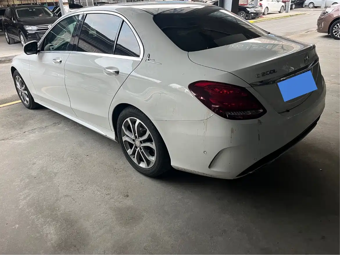 Mercedes-Benz C-Class 2015 Facelift C 180 L Sport фото 14