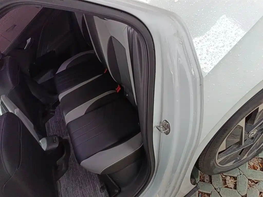 Volkswagen ID.3 2023 Pure Smart Edition фото 15