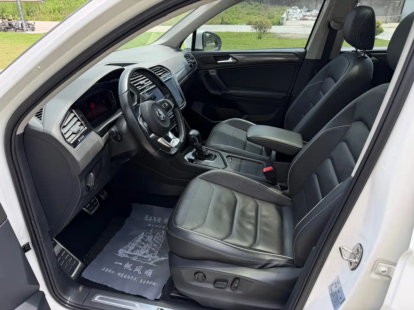 Volkswagen Tiguan L 2019 330TSI Automatic 2WD R-Line Flagship Edition China VI фото 9