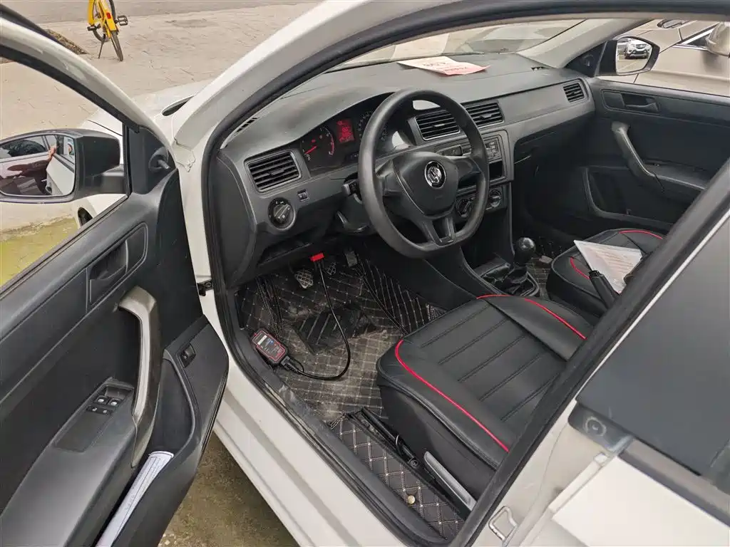 Volkswagen Santana 2016 1.6L Manual Trend Edition фото 16
