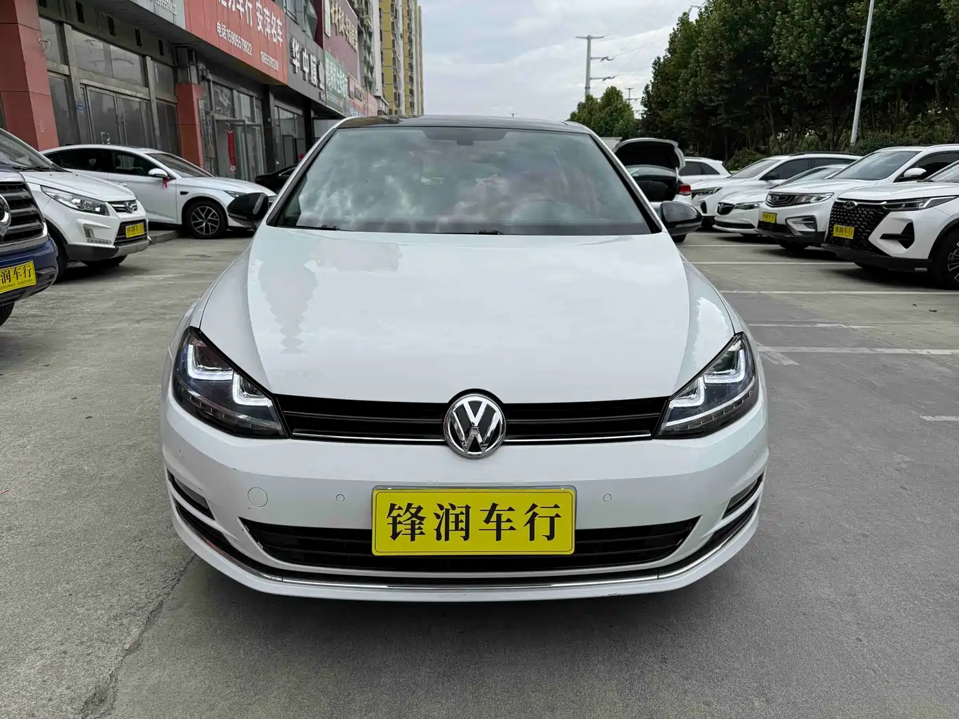 Volkswagen Golf 2017 230TSI Auto Luxury Millionth Anniversary Edition фото 2