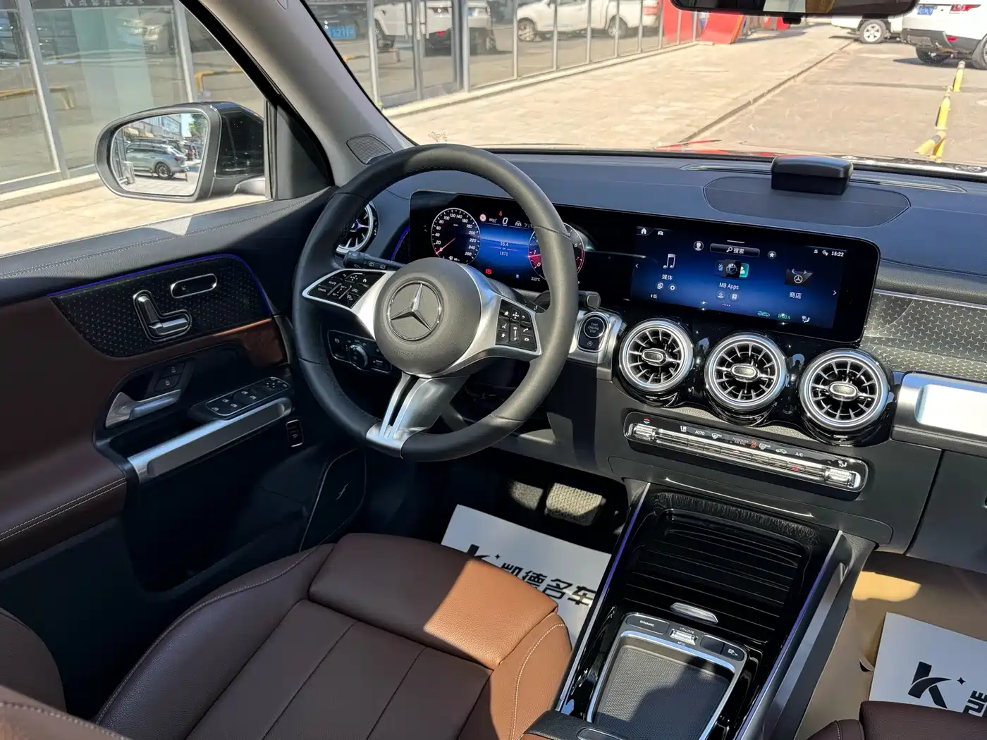 Mercedes-Benz GLB 2024 Facelift GLB 220 Style фото 11