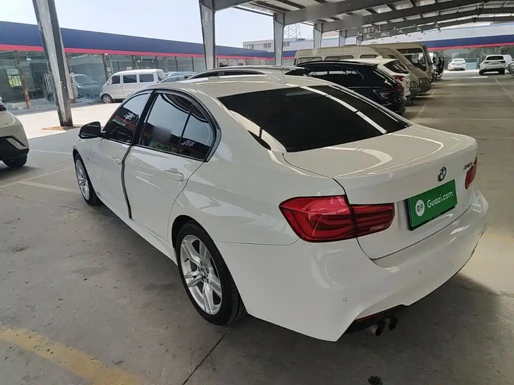 BMW 3 Series 2017 320i M Sport фото 5