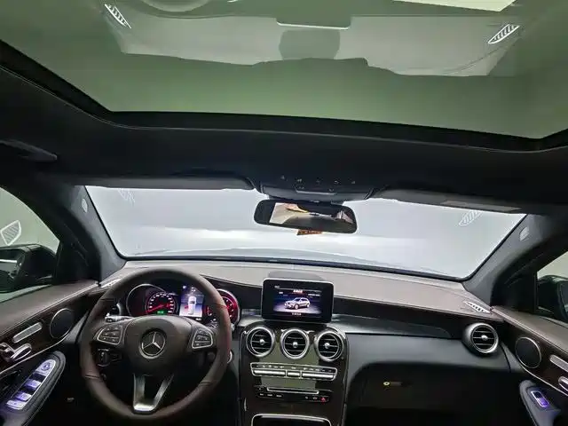 Mercedes-Benz GLC 2018 GLC 260 4MATIC Luxury фото 9