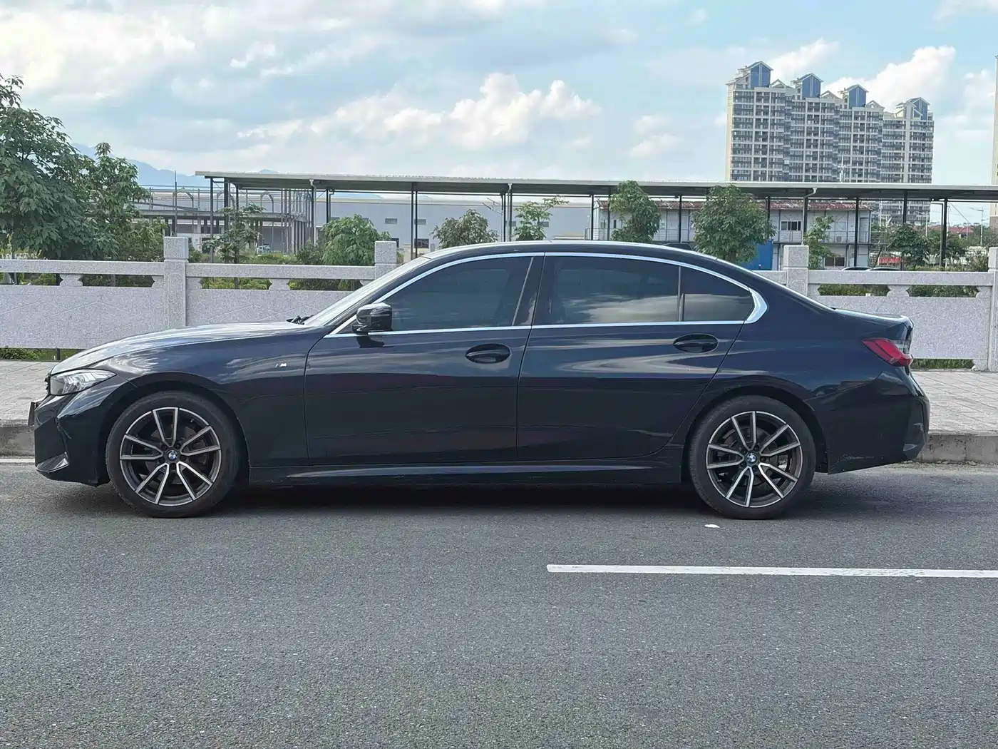 BMW 3 Series 2023 325Li M Sport Package фото 6