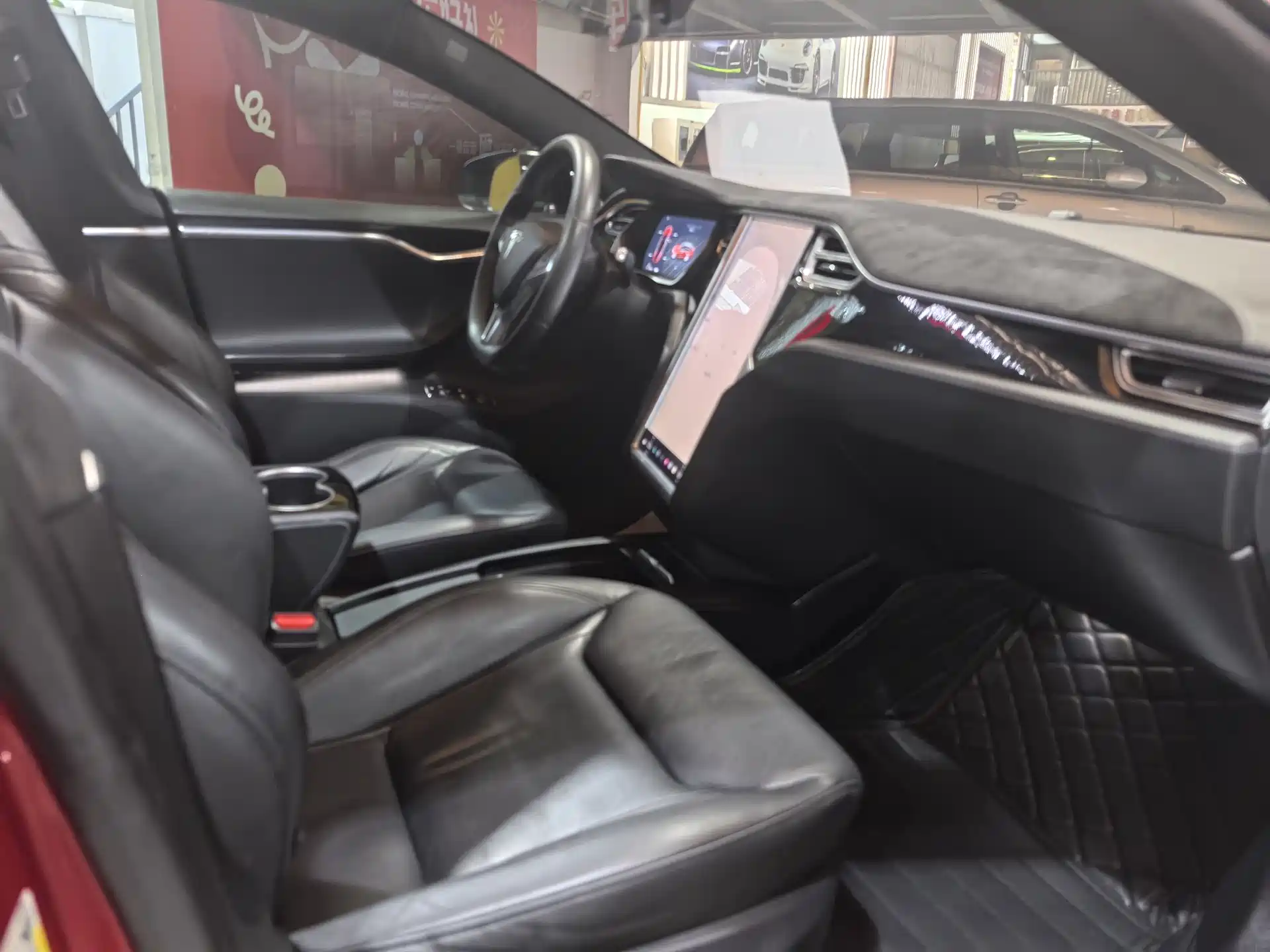 Фото 9 - Tesla Model S