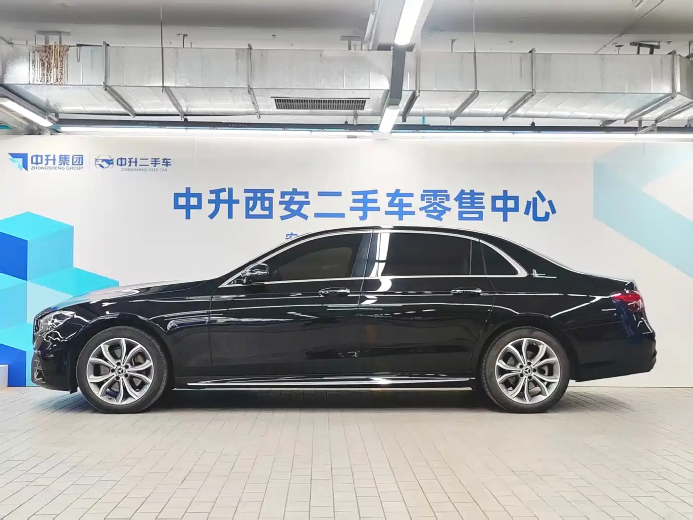 Mercedes-Benz E-Class 2021 E 300 L Sport Luxury Edition фото 3