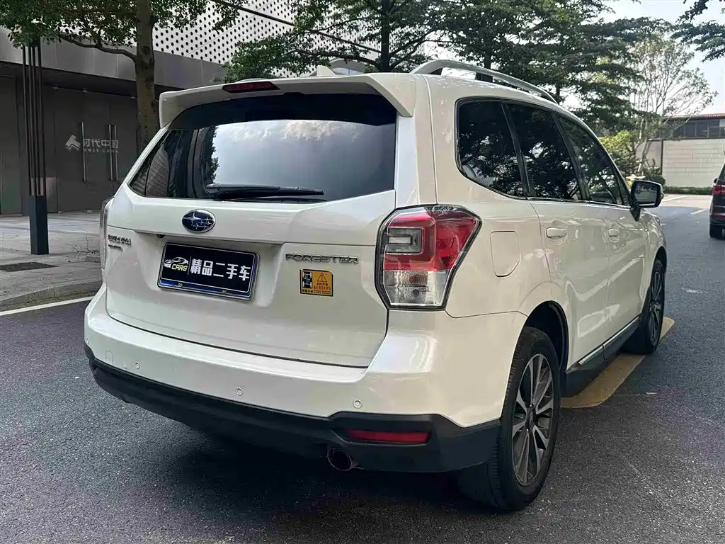 Subaru Forester 2016 2.0i Fashion Navigation Edition фото 7