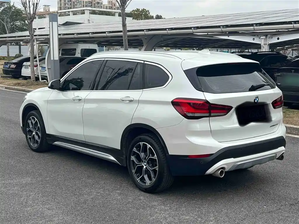 BMW X1 2021 sDrive20Li Exclusive фото 25