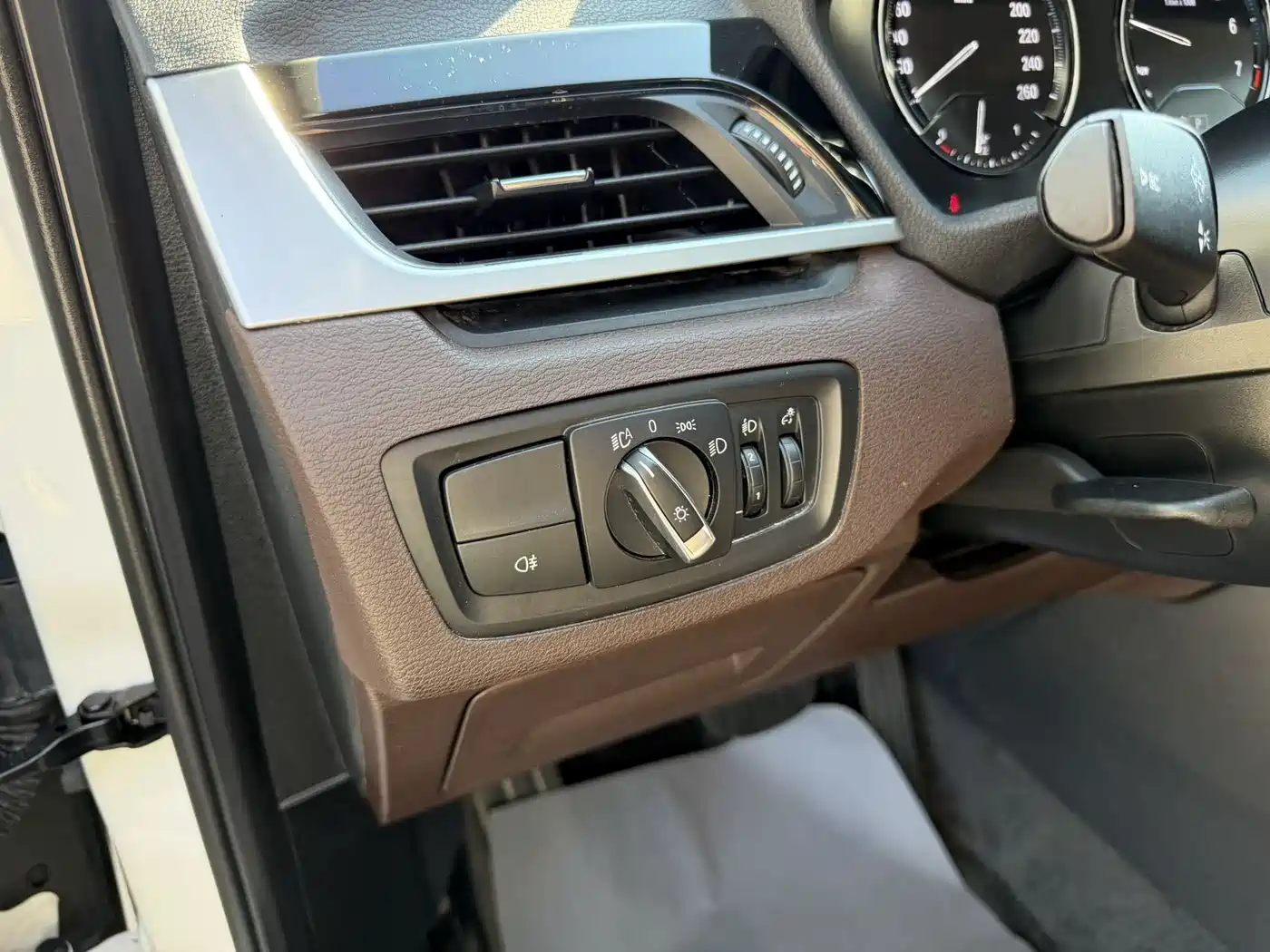 BMW X1 2022 sDrive20Li Fashion фото 13