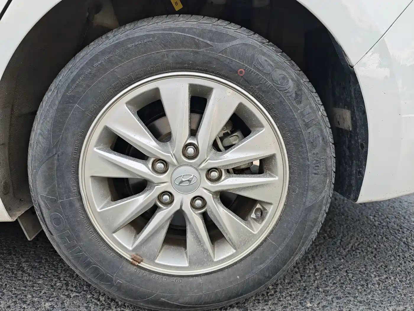 Hyundai Elantra 2020 1.6L Auto GL Pleasing Edition фото 5