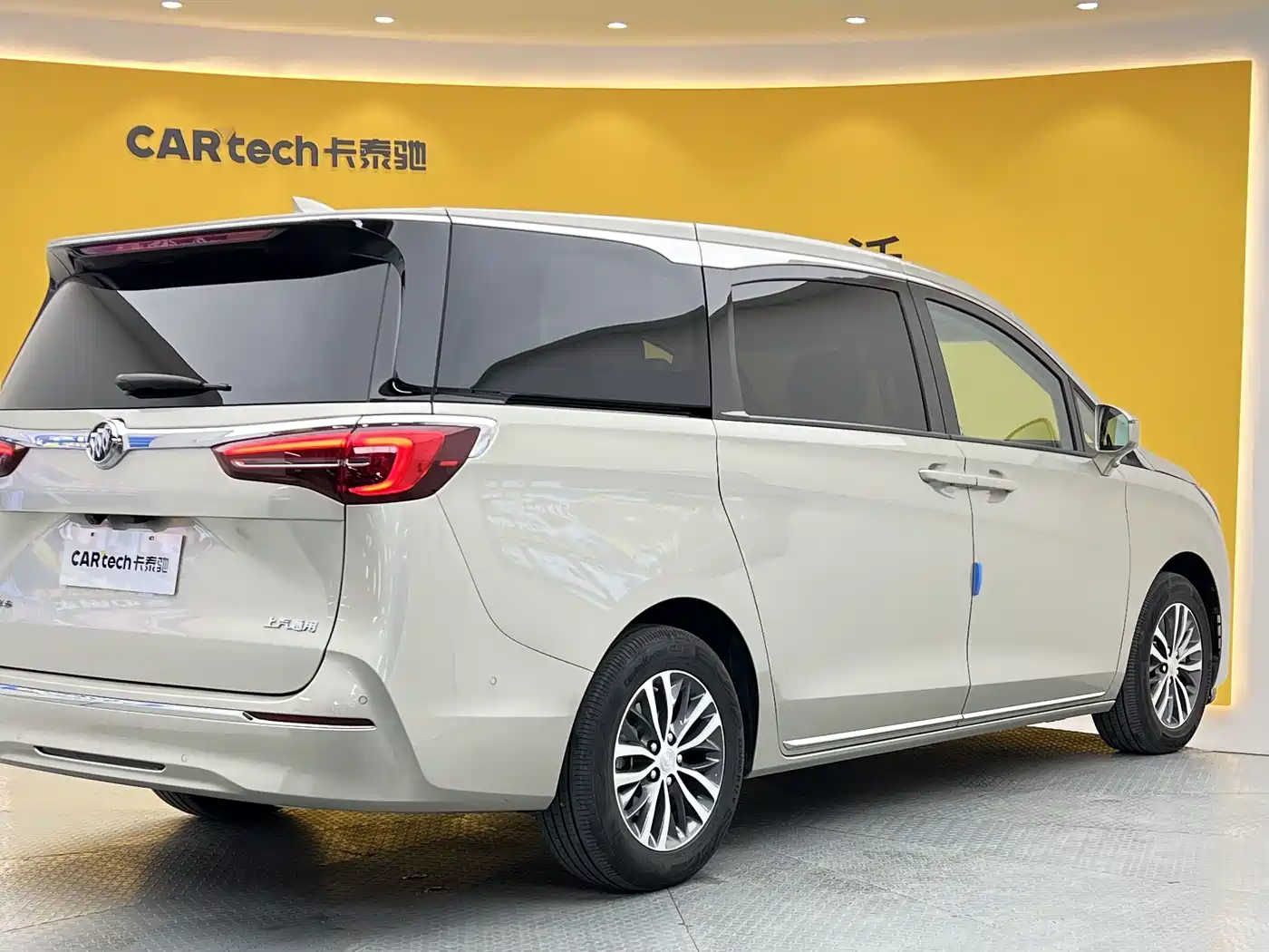 Buick GL8 2023 ES Landmaster Exclusive фото 34