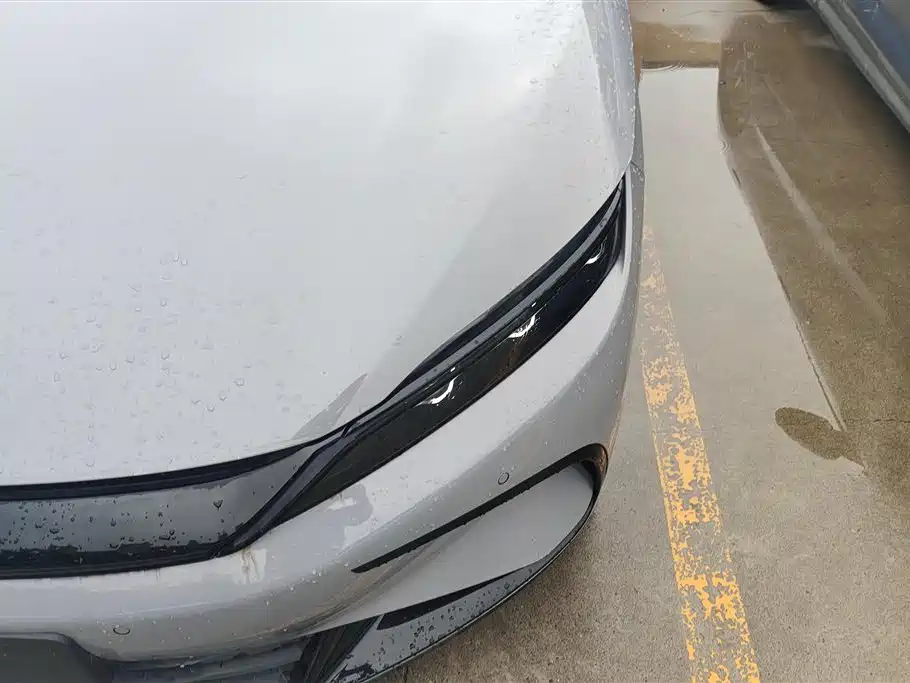 BYD Han 2025 DM-i Smart Driving Edition 125KM Honor фото 5