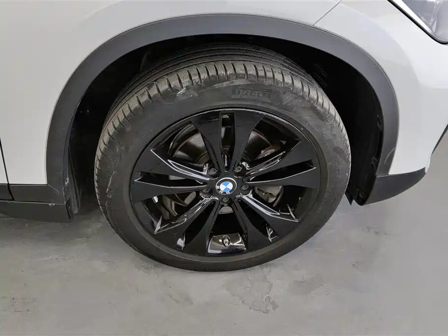 BMW X1 2021 sDrive20Li Fashion фото 6