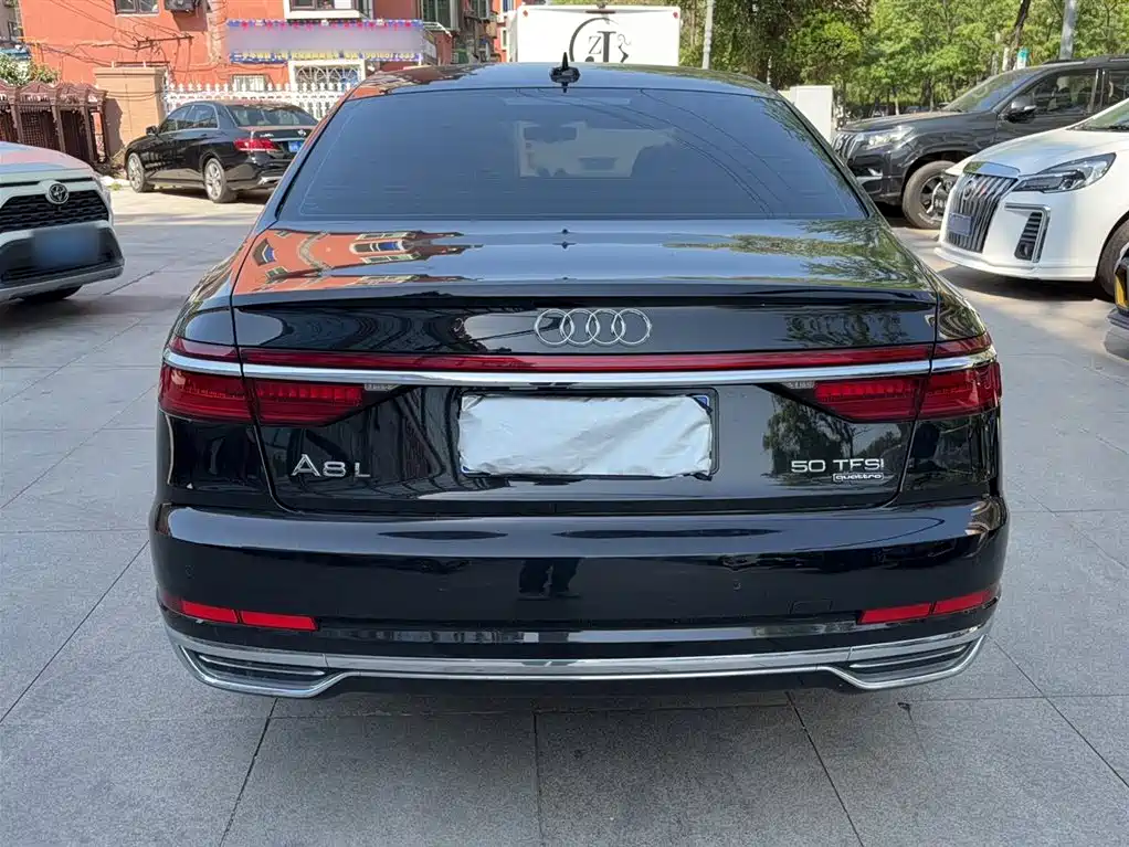 Audi A8 2021 A8L 50 TFSI quattro Comfort фото 12