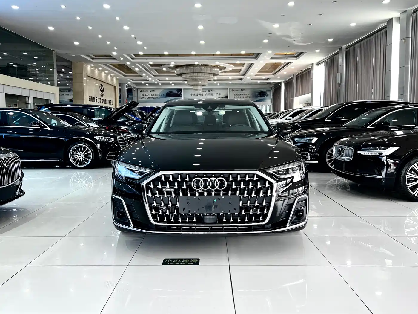 AUDI A8