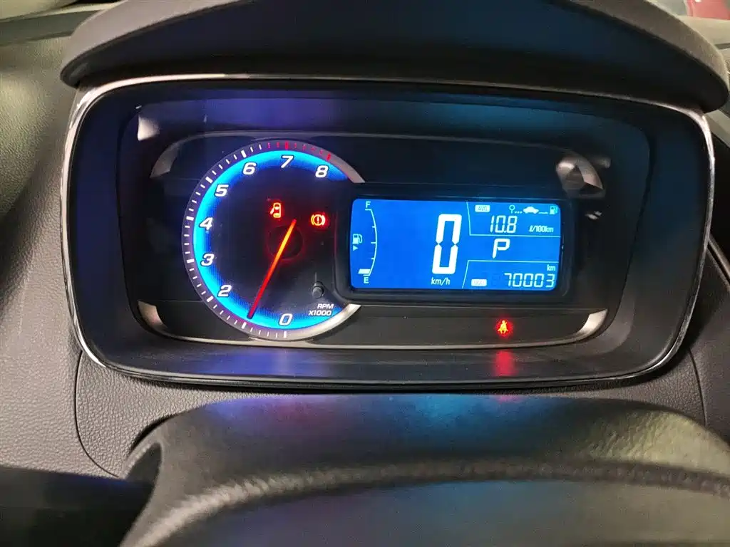 Chevrolet Trax 2016 1.4T Automatic 2WD Comfort Sunroof Edition фото 12