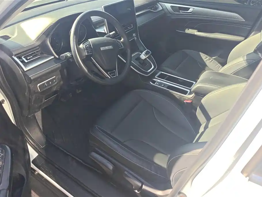 Haval M6 2023 PLUS 1.5T DCT Luxury Smart Connect фото 9