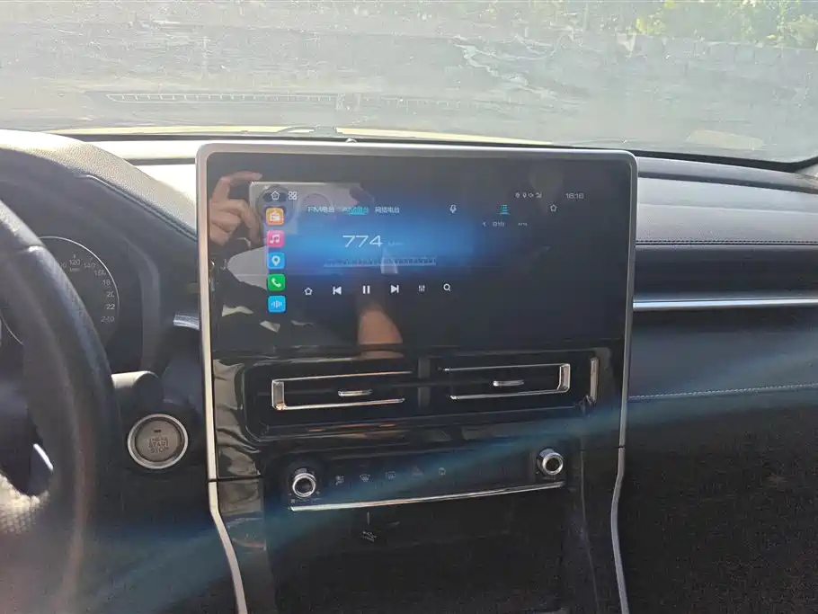 Haval M6 2023 PLUS 1.5T DCT Luxury Smart Connect фото 13