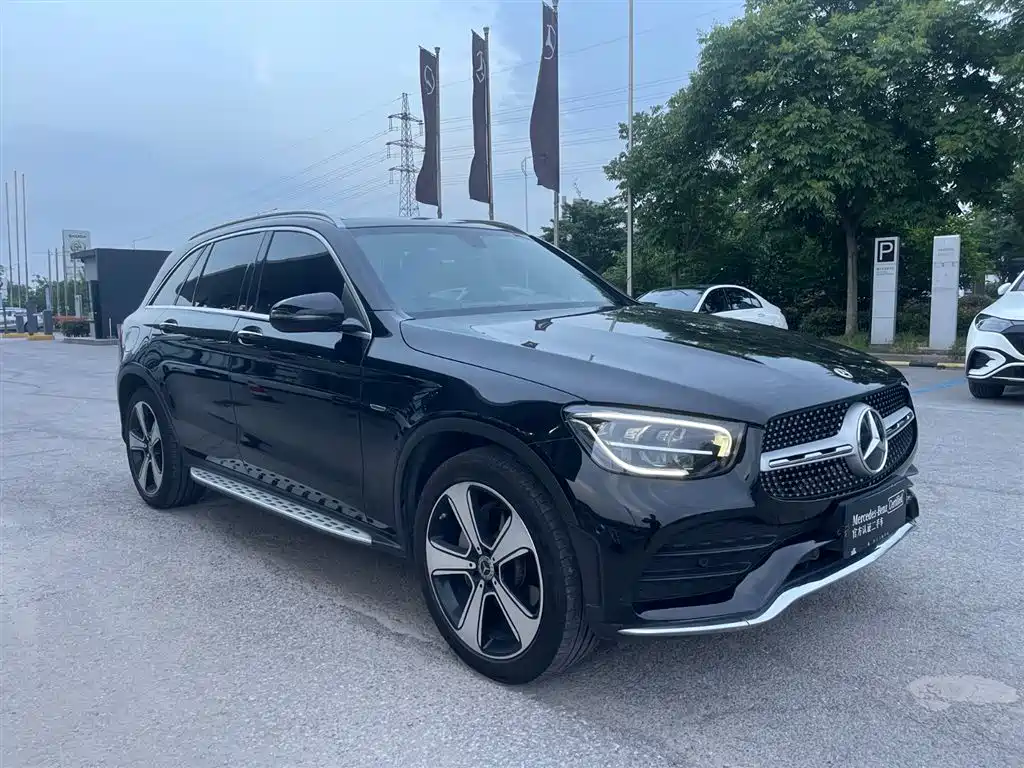 Mercedes-Benz GLC 2022 GLC 300 L 4MATIC Dynamic Collector's Edition фото 3