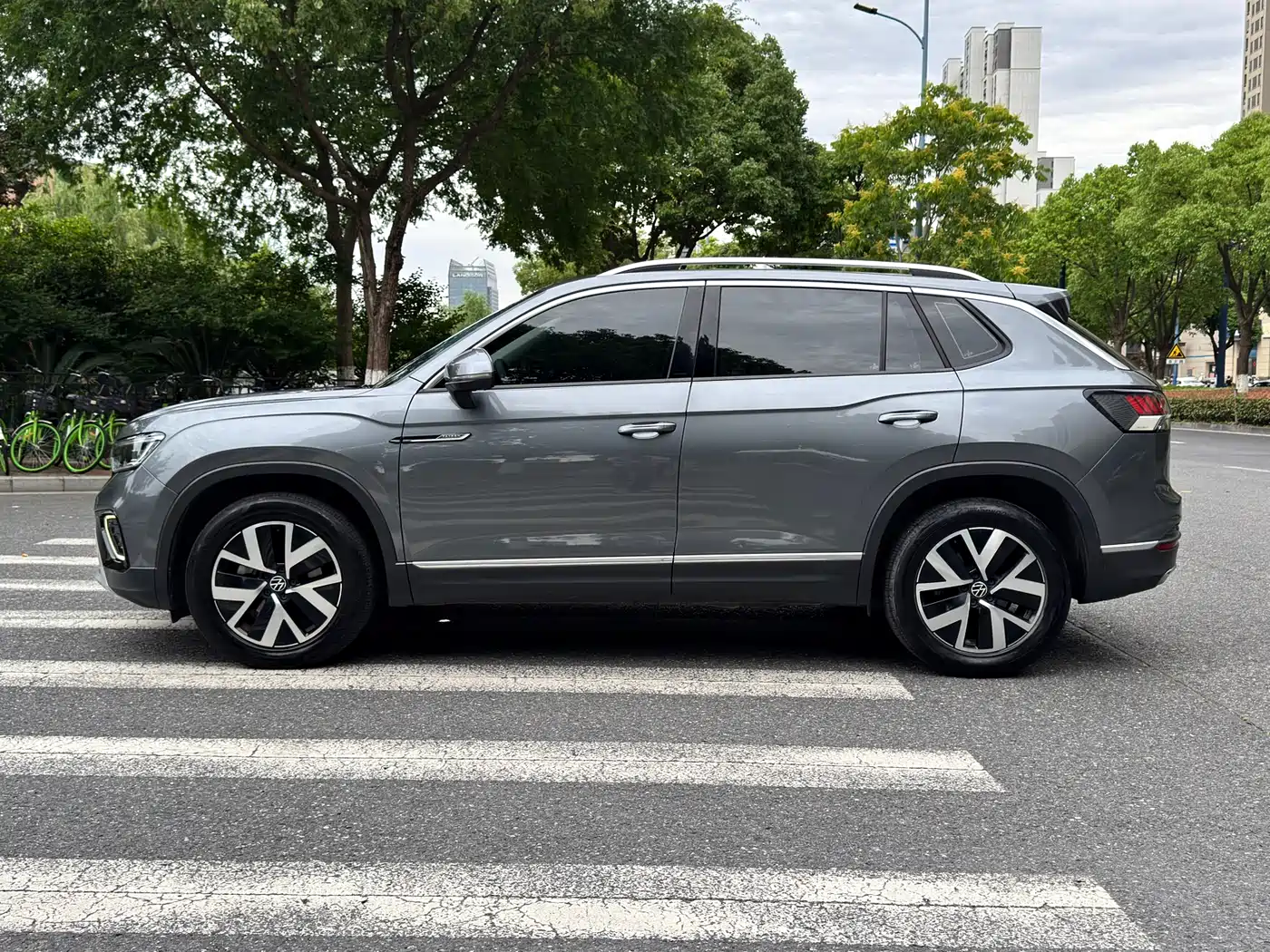 Volkswagen Tayron 2023 330TSI 2WD Luxury Plus Advanced Edition фото 4
