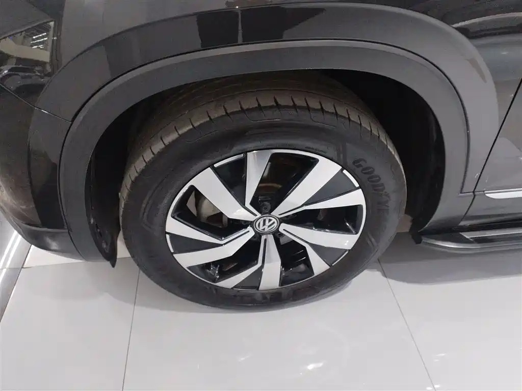 Volkswagen Tayron 2021 330TSI 2WD Luxury Smart Connect Edition фото 23