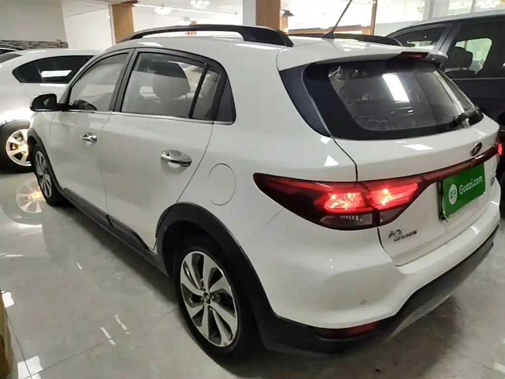 Kia KX CROSS 2017 1.4L AT GLS фото 5